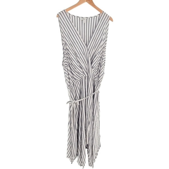 Ava & Viv Plus Size 4X Striped Wrap Dress Gray White V-Neck Hanky Hem Sleeveless - Picture 1 of 4